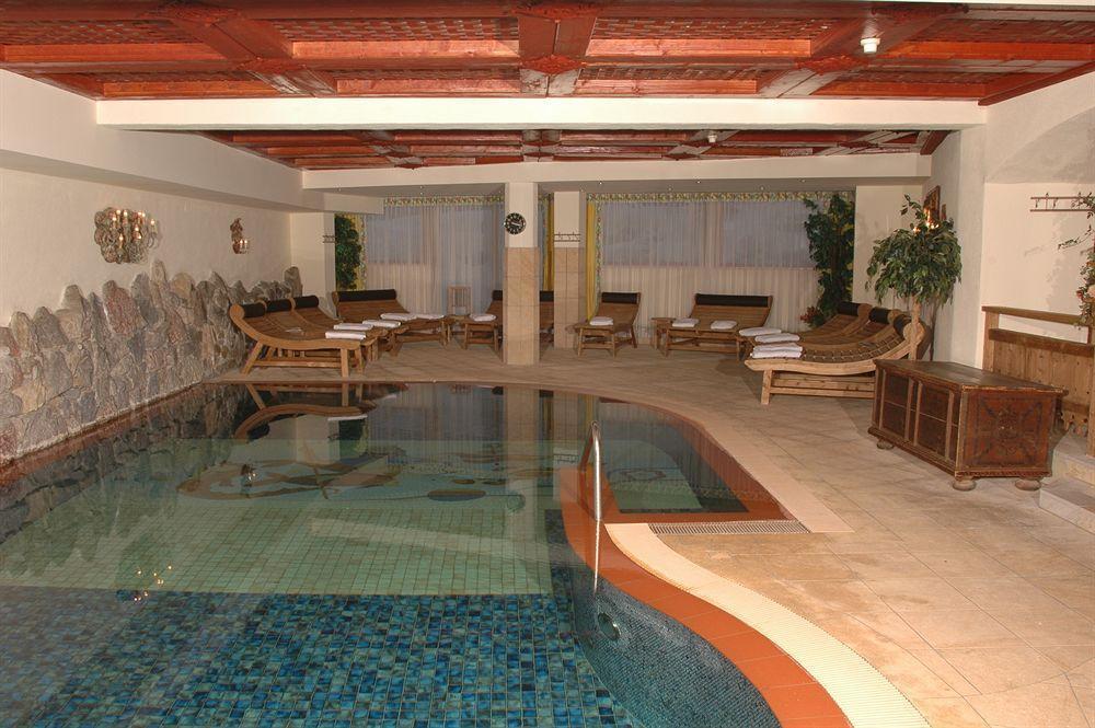 Hotel Raffl's St. Antoner Hof St. Anton am Arlberg Exterior foto