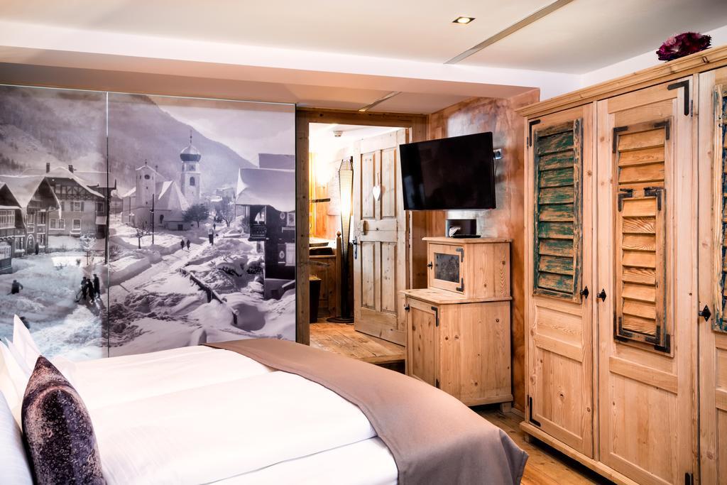 Hotel Raffl's St. Antoner Hof St. Anton am Arlberg Exterior foto